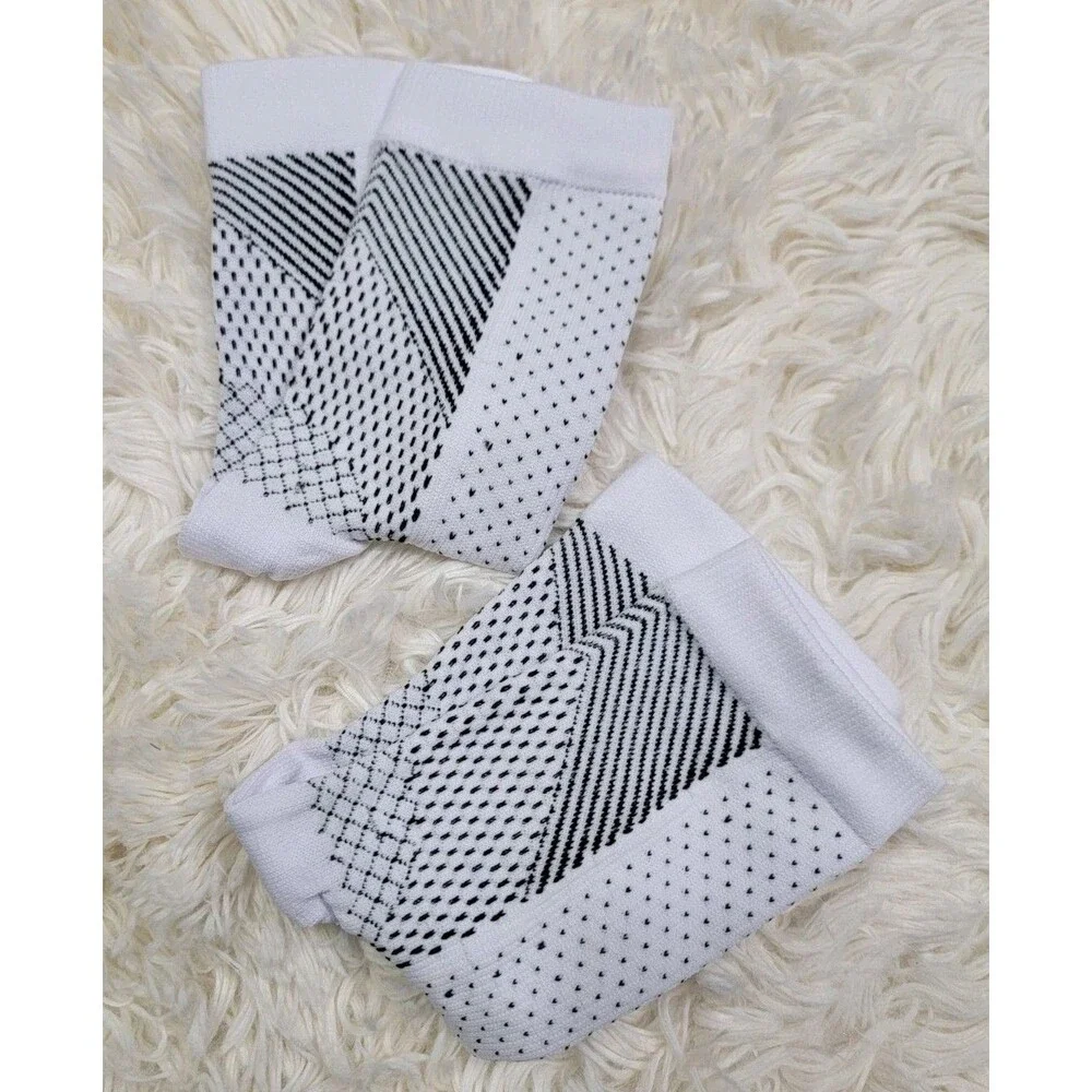 Sooth Relieve Compression Socks 3 Pairs White Size Medium Open Toe Stretch NEW C